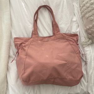 Lululemon side cinch shopper bag